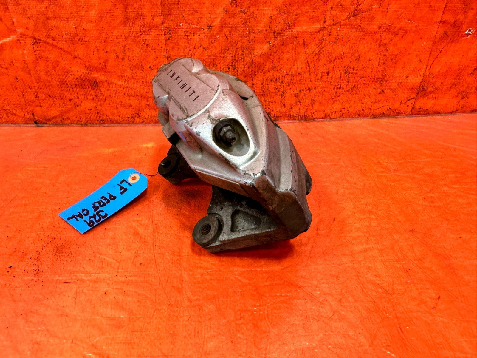 08 15 G37 Q60 14 23 Q50 SPORT   AKEBONO   DRIVER LEFT FRONT CALIPER OEM 3292