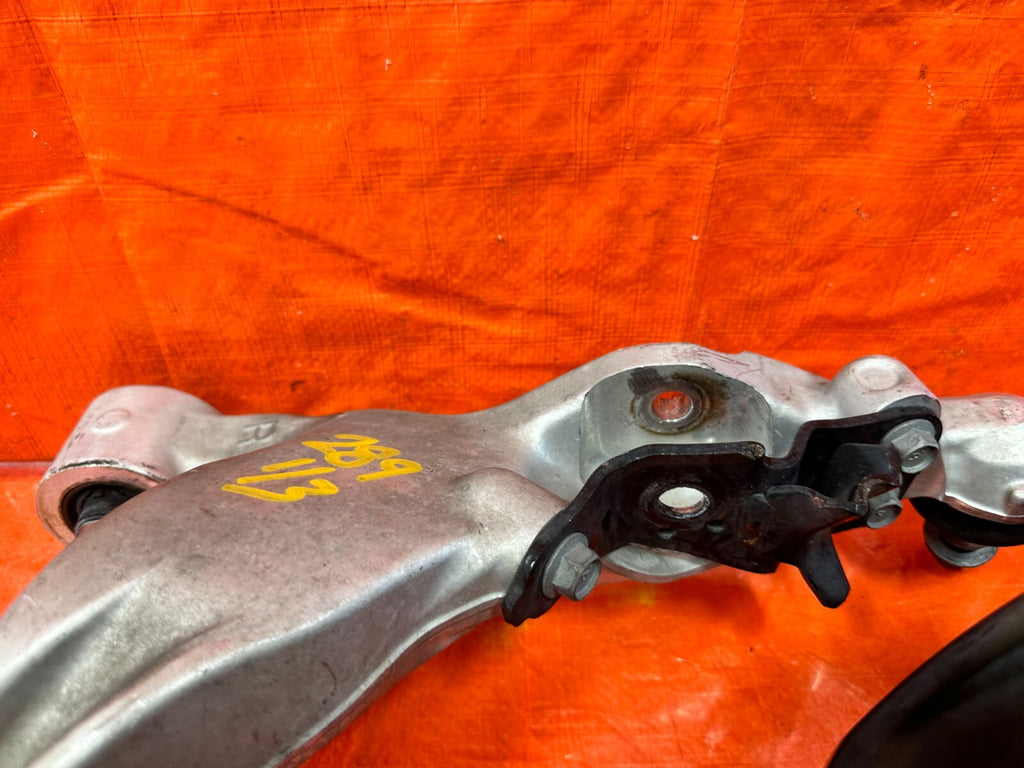 14 20 INFINITI Q50 Q60   RIGHT FRONT SPINDLE & UPPER LOWER CONTROL ARM RWD #2894