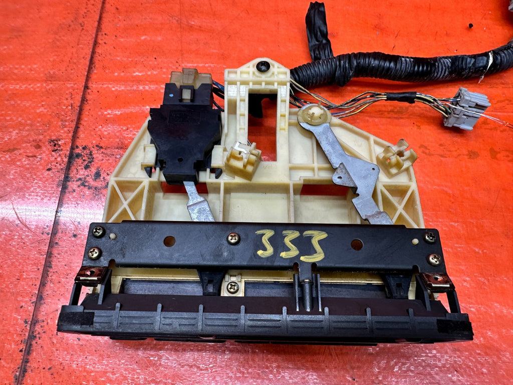92 95 HONDA CIVIC EX 1.6L   AC HEATER CLIMATE CONTROL UNIT BEZEL   OEM #3335