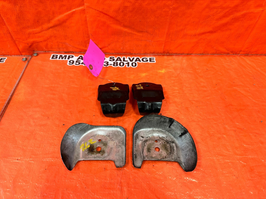 03 09 NISSAN 350Z   LEFT AND RIGHT ENGINE MOUNT MOUNTING STAY BRACKETS OEM 2629