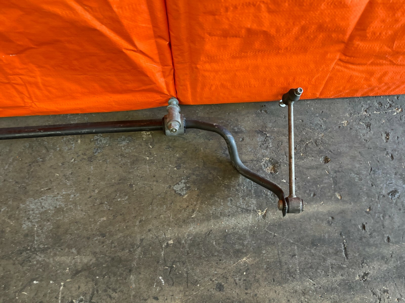 15 19 MERCEDES BENZ C300 SEDAN   REAR SWAY STABILIZER BAR   OEM FACTORY OE1