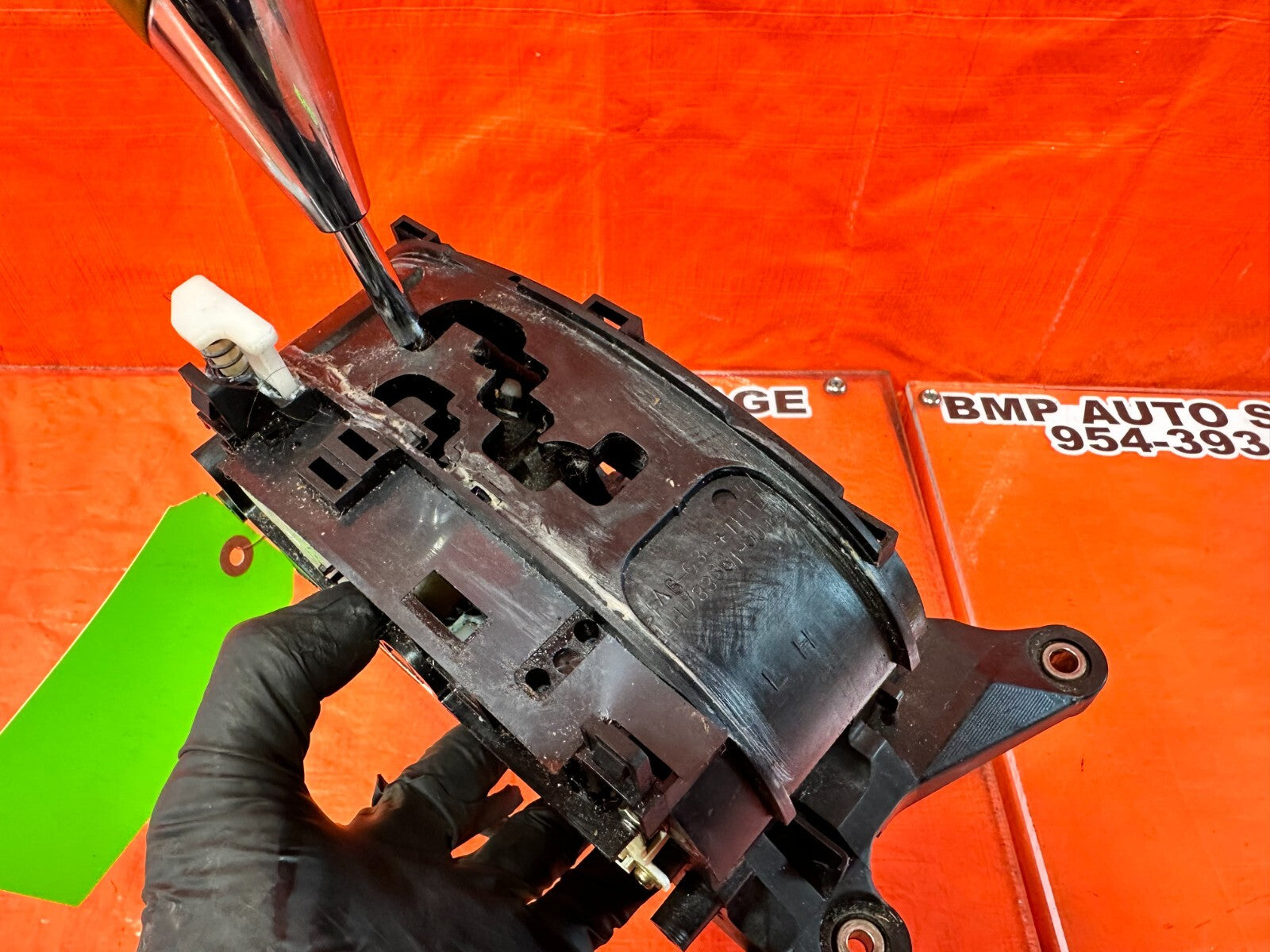 02 06 LEXUS SC430   AUTOMATIC TRANSMISSION SHIFTER / GEAR SELECTOR   OEM #2616