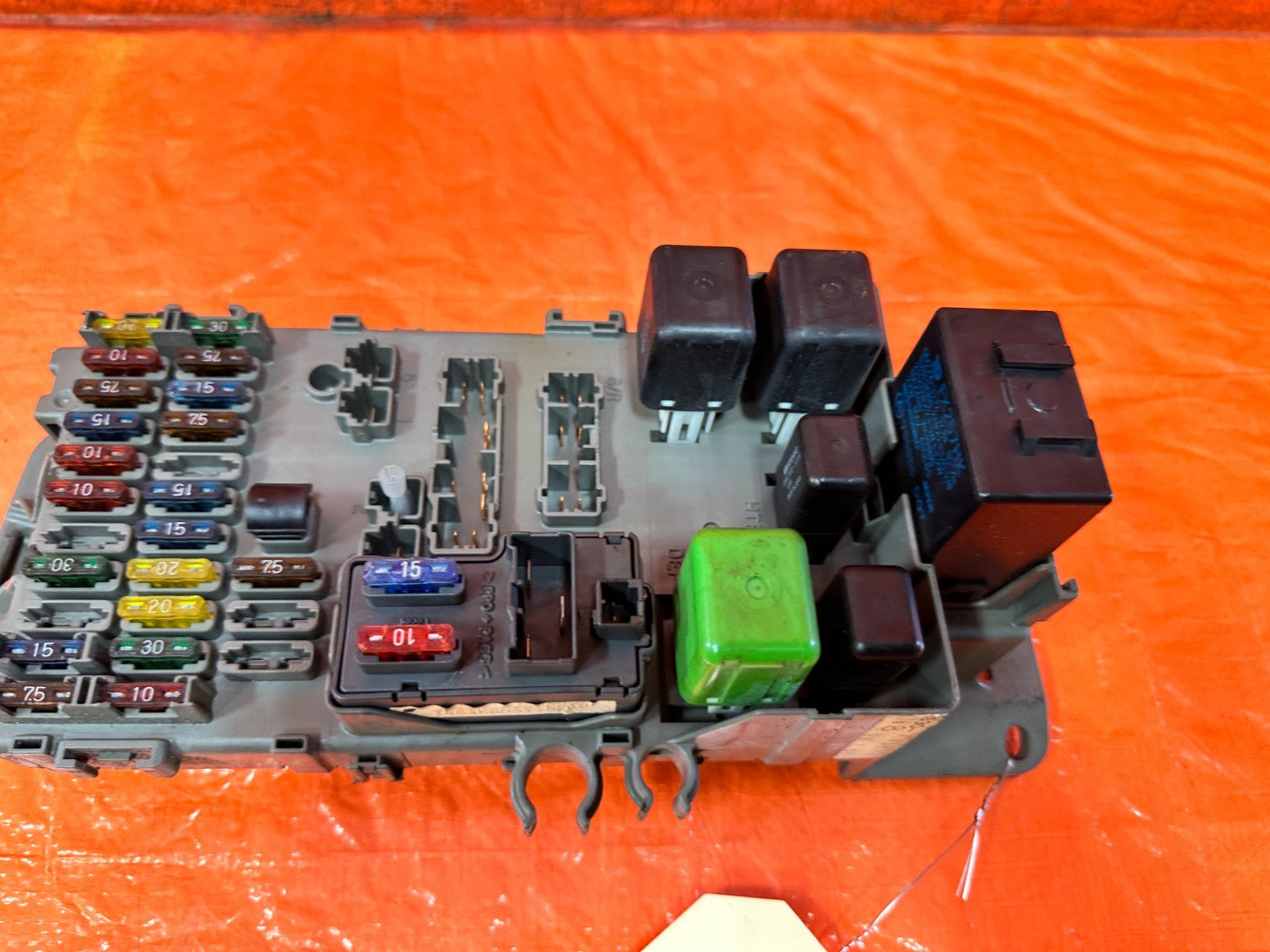 97 01 HONDA PRELUDE   INTERIOR UNDER THE DASH   FUSE BOX PANEL   OEM #3233