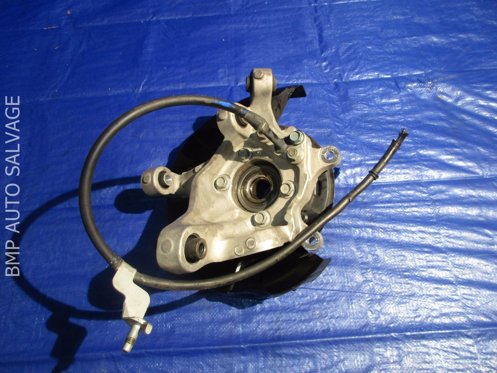 OEM 2014   2016 INFINITI Q70 3.7L RWD PASSENGER RIGHT REAR SPINDLE KNUCKLE HUB7