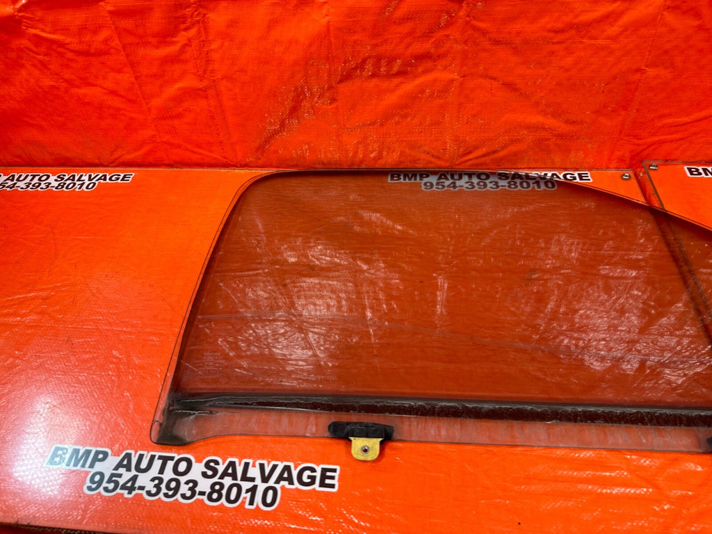 95 00 TOYOTA TACOMA   PASSENGER RIGHT FRONT DOOR GLASS WINDOW   OEM #2497