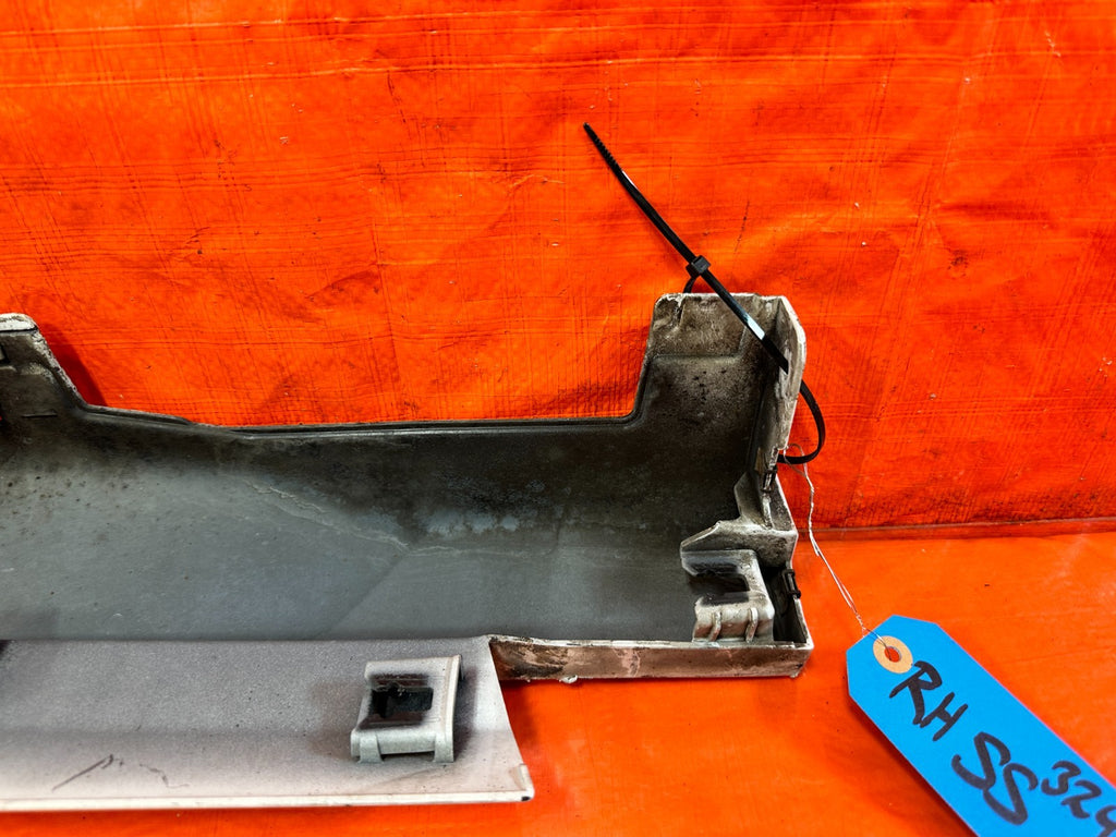 18 21 HONDA ACCORD SPORT   SIDE SKIRT ROCKER MOLDING TRIM RIGHT SIDE   OEM #32419