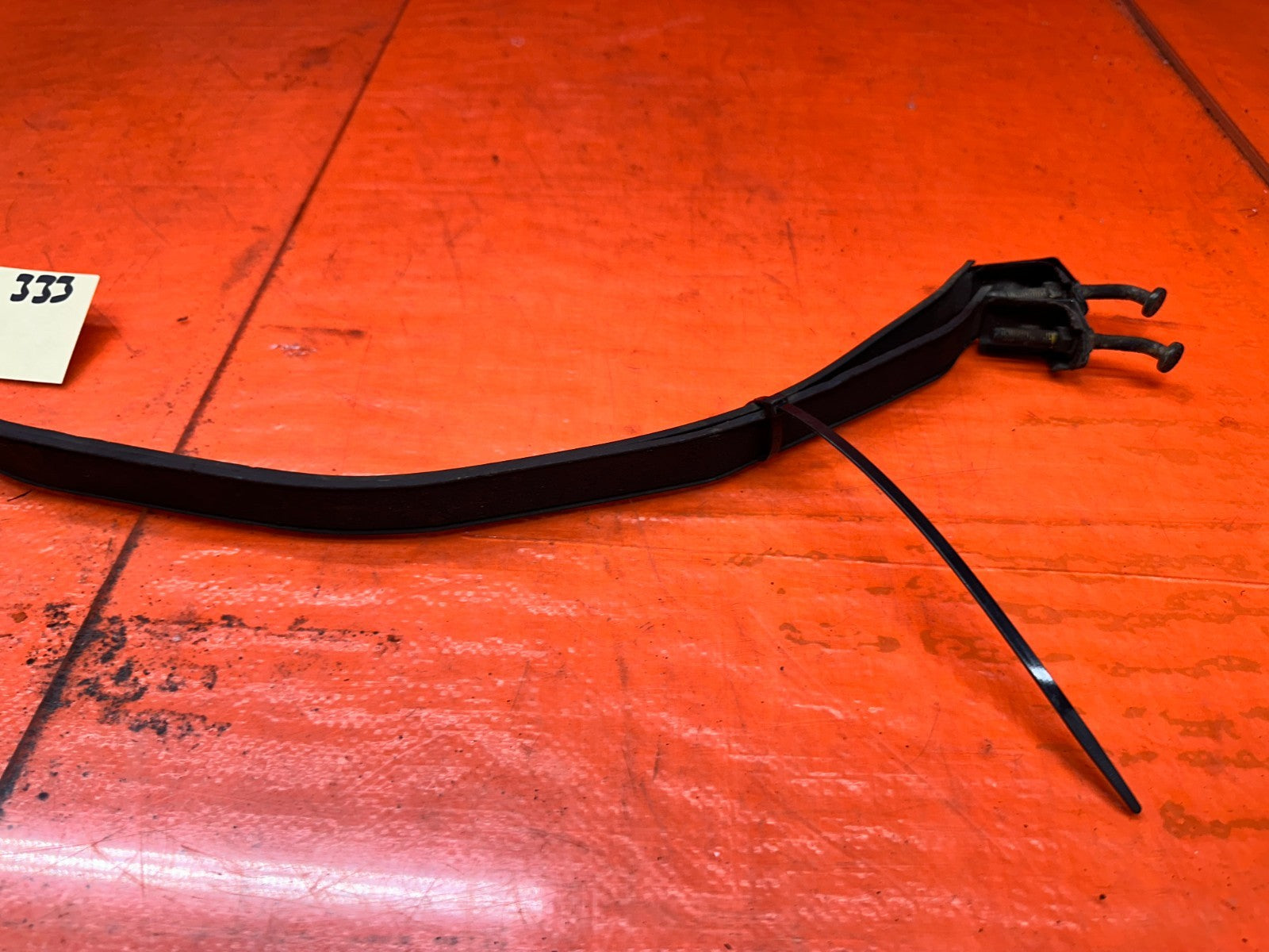 92 95 HONDA CIVIC EX 1.6L   UNDERBODY FUEL GAS TANK MOUNTING STRAPS   OEM #3335