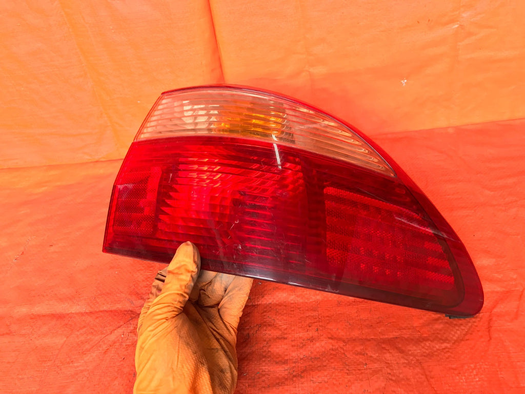 OEM 1998 98 HONDA ACCORD SEDAN PASSENGER RIGHT OUTER TAIL LIGHT LAMP R RH 4 4D3