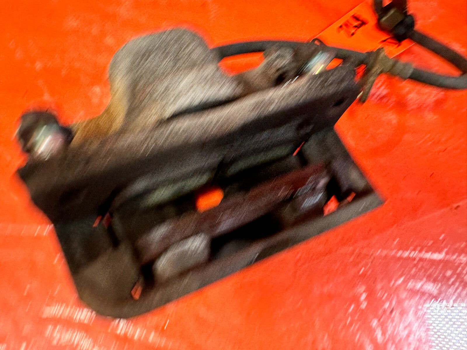 94 95 ACURA INTEGRA   PASSENGER RIGHT FRONT BRAKE CALIPER   OEM FACTORY 26810