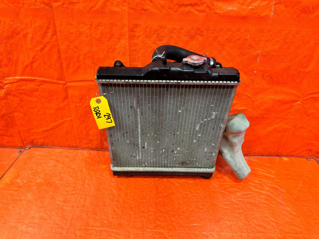 93 97 HONDA DEL SOL 92 00 CIVIC   RADIATOR W/ FAN & HOSES   OEM #2970