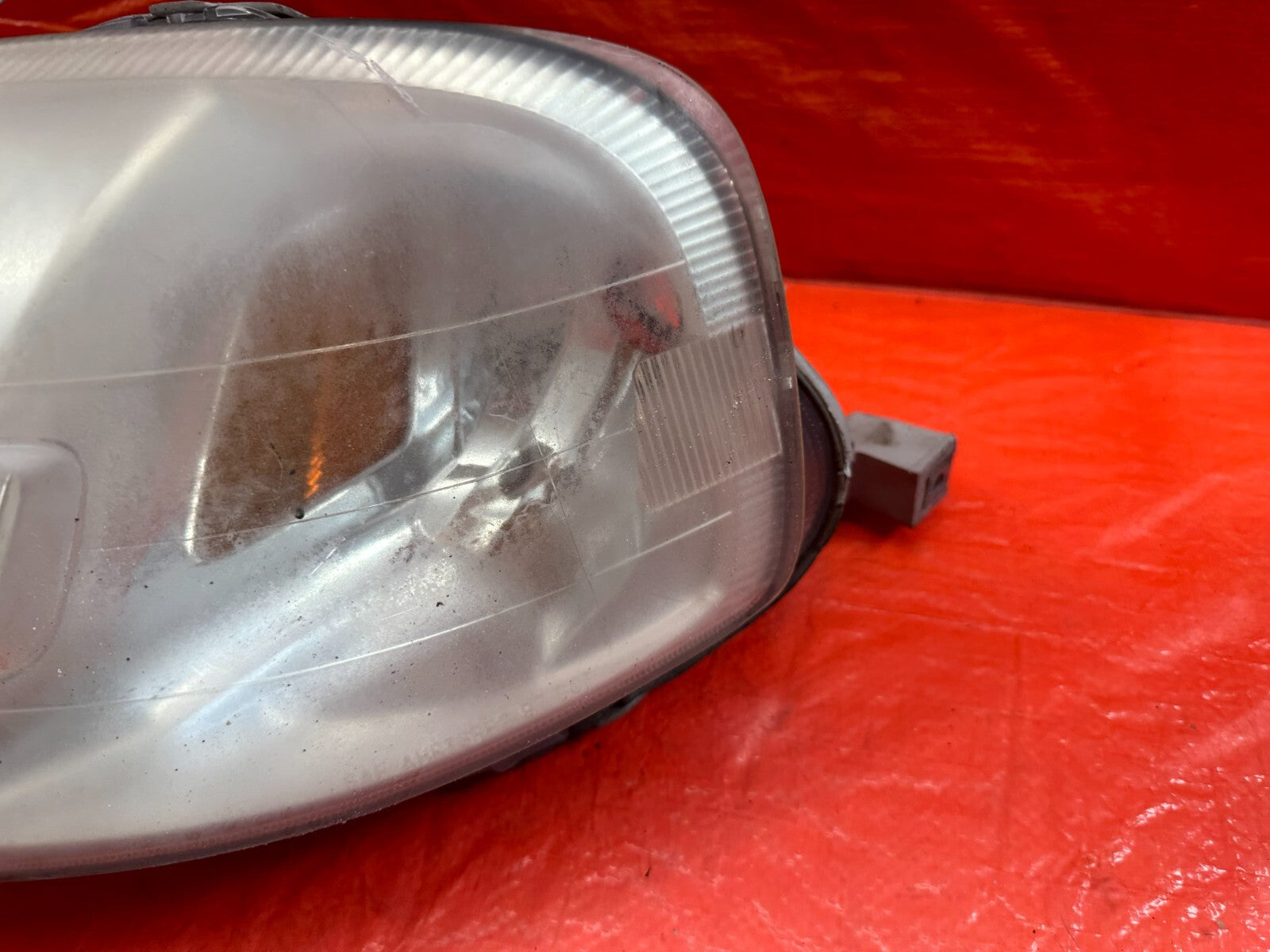 99 00 HONDA CIVIC   HEADLIGHT HEADLAMP   DRIVER LEFT SIDE   OEM   FLAW    #1955