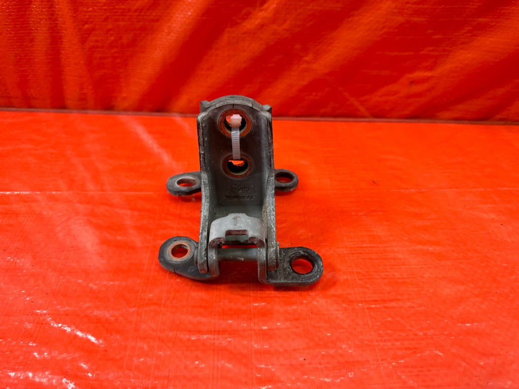 02 05 HONDA CIVIC SI EP3 HATCHBACK DOOR HINGE SET UPPER & LOWER RIGHT  OEM 1866