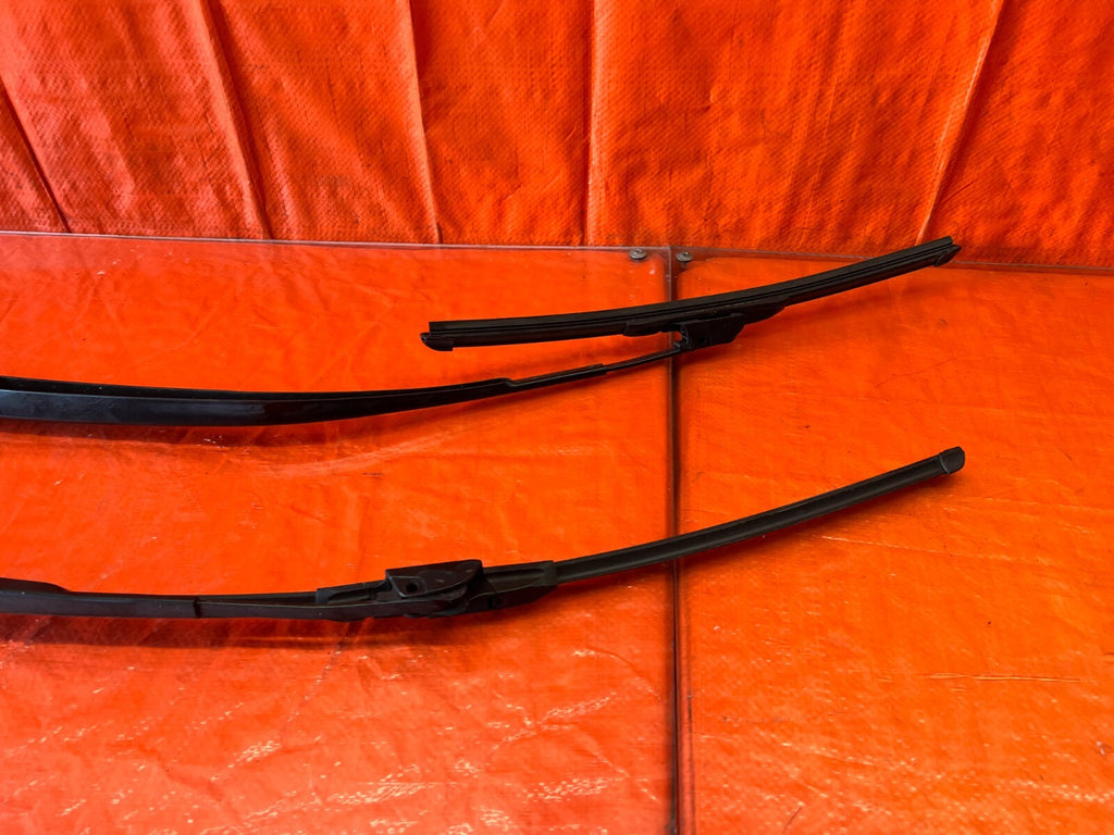 13 18 ACURA RDX BASE   WINDSHIELD WIPER ARMS   LEFT AND RIGHT ARM SET   OEM #1535