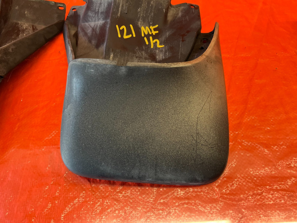 97 01 HONDA CR V CRV   REAR   LEFT & RIGHT   MUD FLAP SET FLAPS OEM FACTORY #1214