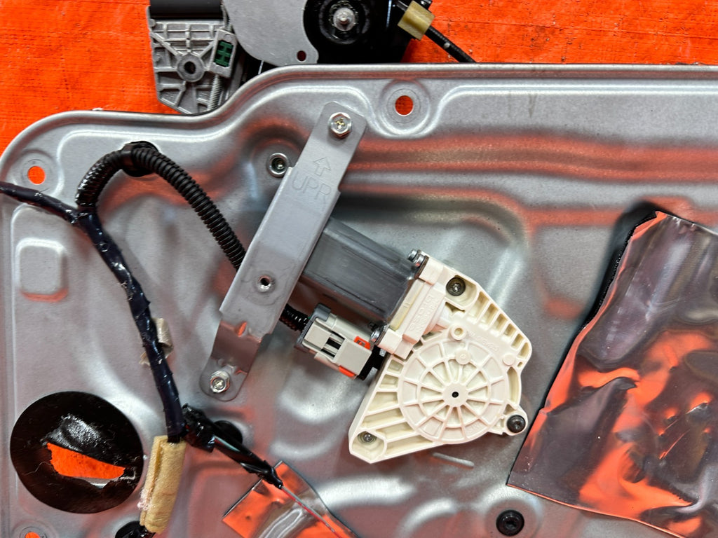 08 15 INFINITI G37 COUPE   PASSENGER RIGHT WINDOW REGULATOR   OEM #3206