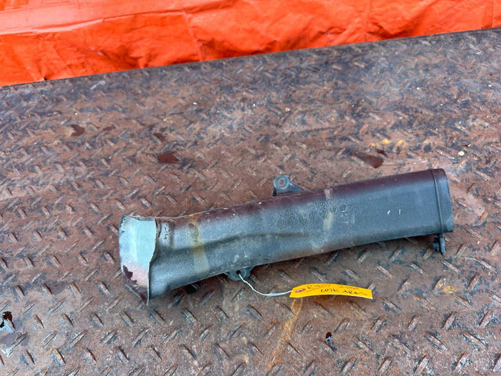 02 05 LEXUS SC430   UPPER AIR DUCT GUIDE PASSENGER RIGHT   OEM FACTORY #2887
