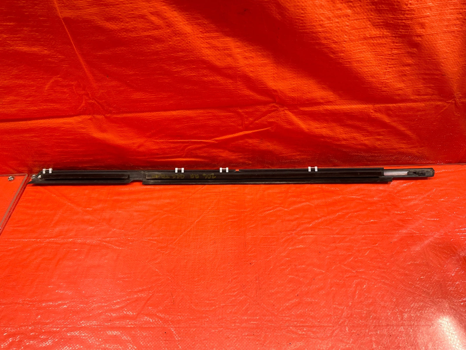 08 15 LANCER EVOLUTION X EVO 10   RIGHT REAR EXTERIOR GLASS TRIM MOLDING OEM 2068