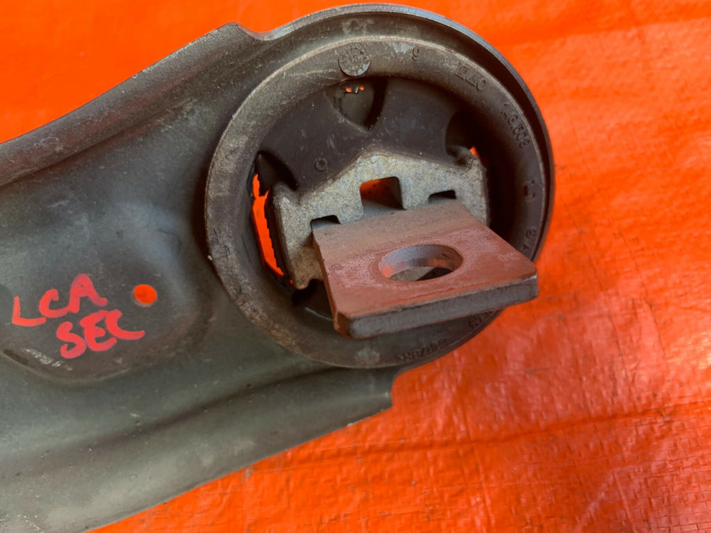OEM 2015 15 MERCEDES BENZ CLA 250 4MATIC   DRIVER LEFT REAR TRAILING ARM8