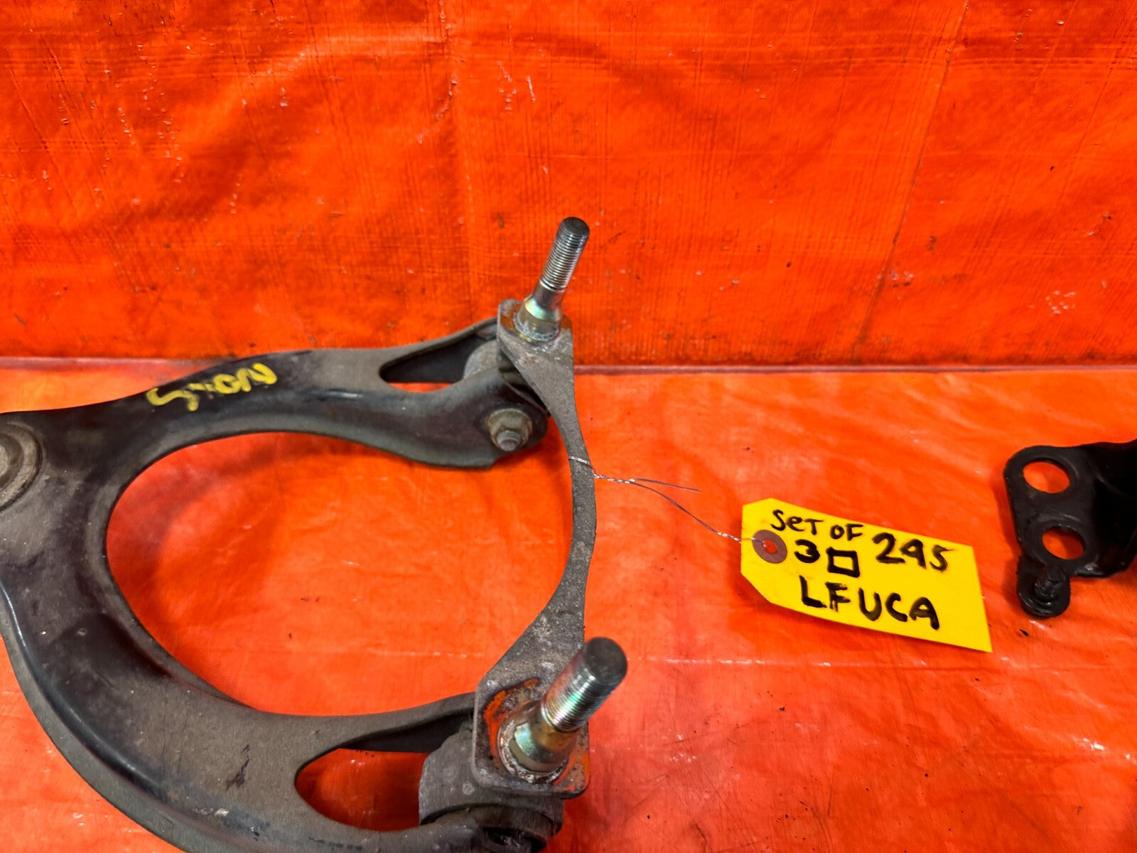 93 97 HONDA DEL SOL S & SI DRIVER LEFT FRONT SPINDLE KNUCKLE HUB & ARMS OEM #2956