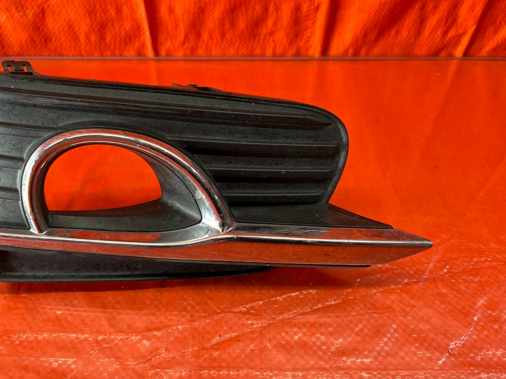 14 17 INFINITI Q50 NON SPORT FOG LIGHT LAMP BEZEL TRIM PLASTIC DRIVER LEFT OEM 5