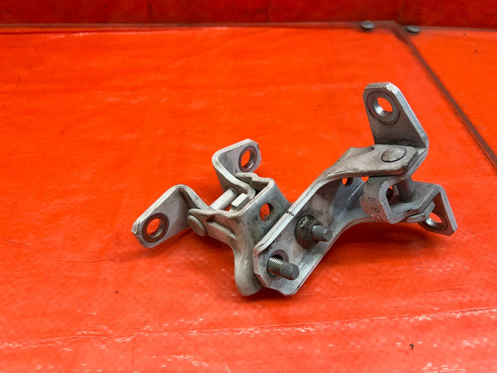 08 15 LANCER EVOLUTION X EVO 10   DOOR HINGE SET UPPER & LOWER RIGHT REAR 1756