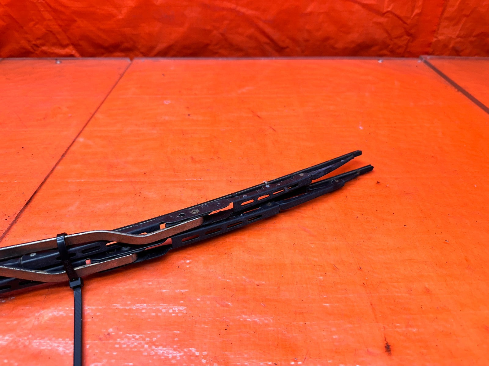 94 01 ACURA INTEGRA FRONT WINDSHIELD WIPER ARM SET OEM #3316