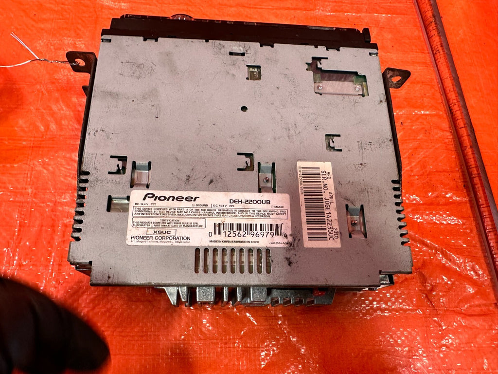03 06 LANCER EVOLUTION VIII 8 EVO IX 9   PIONEER DEH 2200UB RADIO CD PLAYER EVO99