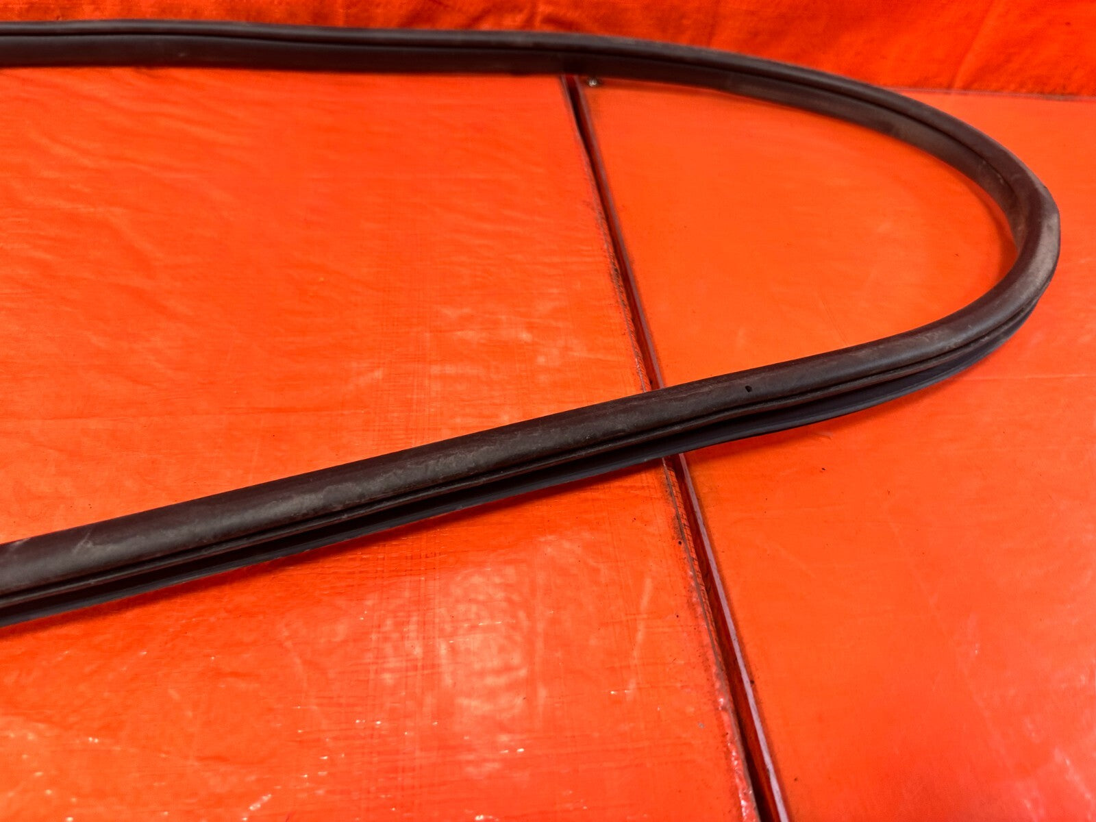 13 SUBARU IMPREZA WRX WAGON CHASSIS TO DOOR OPEN TRIM RUBBER STRIP RIGHT FRONT10
