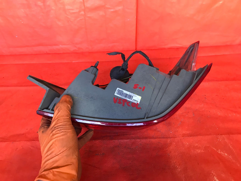 OEM 2013 2014 NISSAN SENTRA DRIVER LEFT OUTER TAIL LIGHT LAMP 13 14 265553SG0A .7