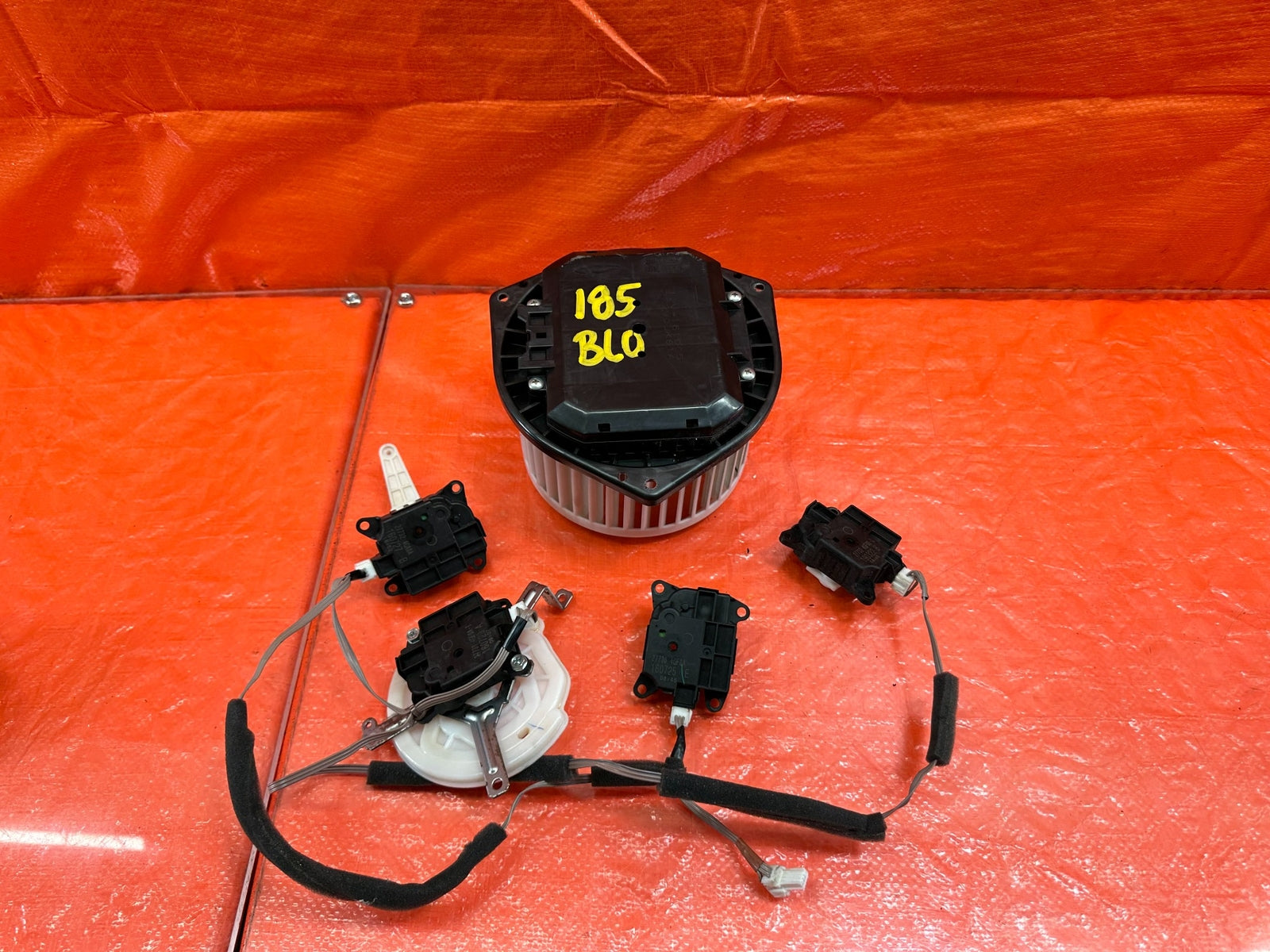 14 20 INFINITI Q50 17 20 Q60   BLOWER W/ HEATER FLAP BLOWER MOTOR ACTURATOR #1858