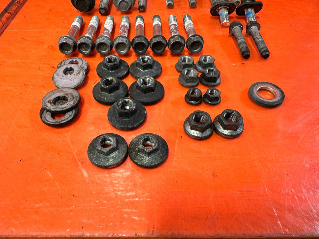 09 11 MAZDA RX8 RX 8 REAR CONTROL ARM TRAILING ARM LEFT AND RIGHT BOLTS OEM 3038