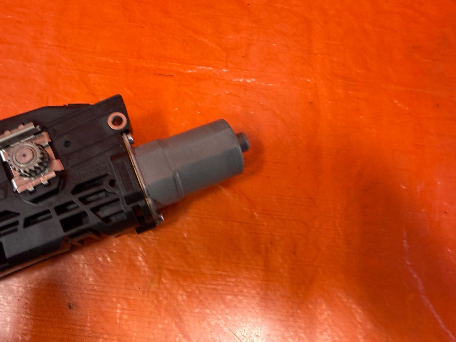 17 22 INFINITI Q60   SUNROOF MOONROOF SLIDING ROOF MOTOR   OEM FACTORY OE  9