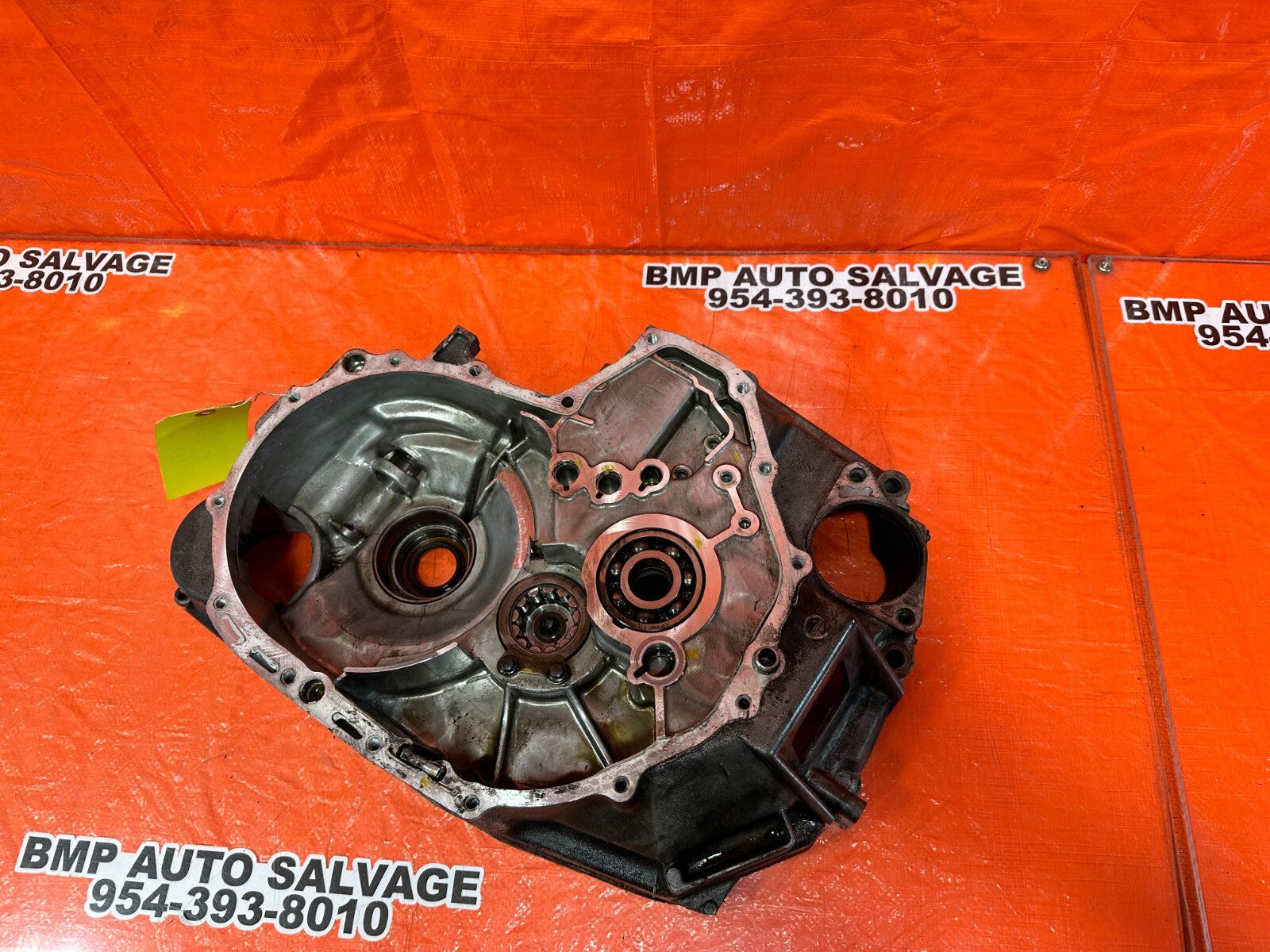 97 01 HONDA CR V CRV   AWD 5 SPEED MANUAL INNER TRANSMISSION CASE HOUSING   OEM8