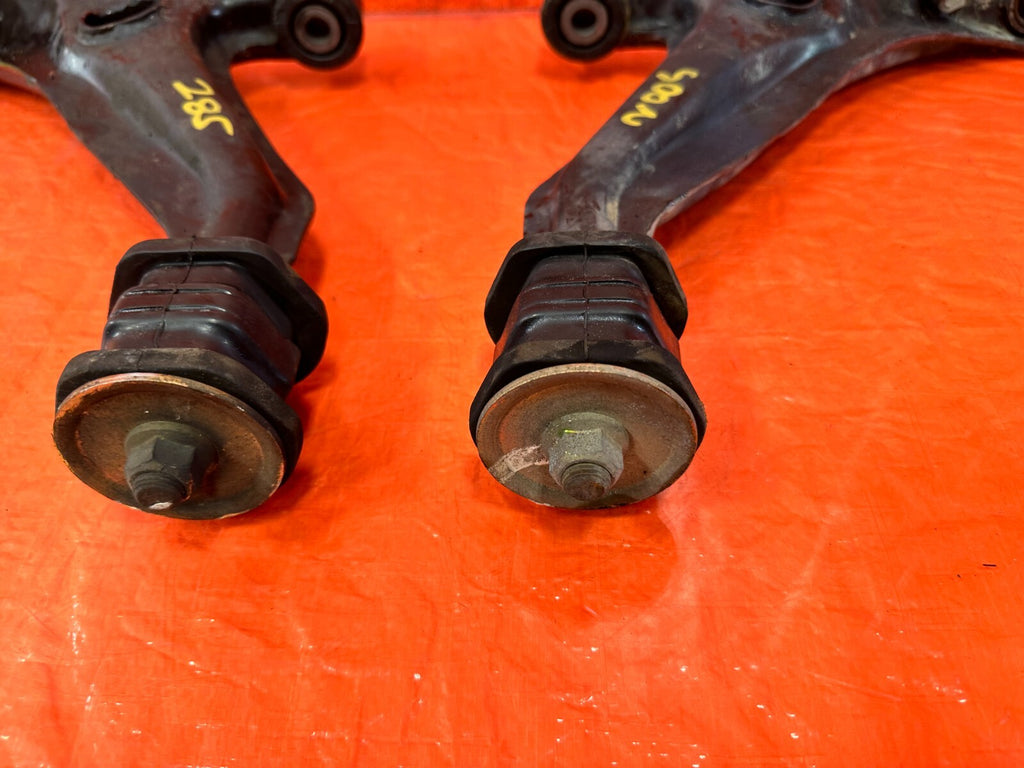 99 00 HONDA CIVIC SI EM1   LEFT AND RIGHT FRONT LOWER CONTROL ARMS   OEM #2855