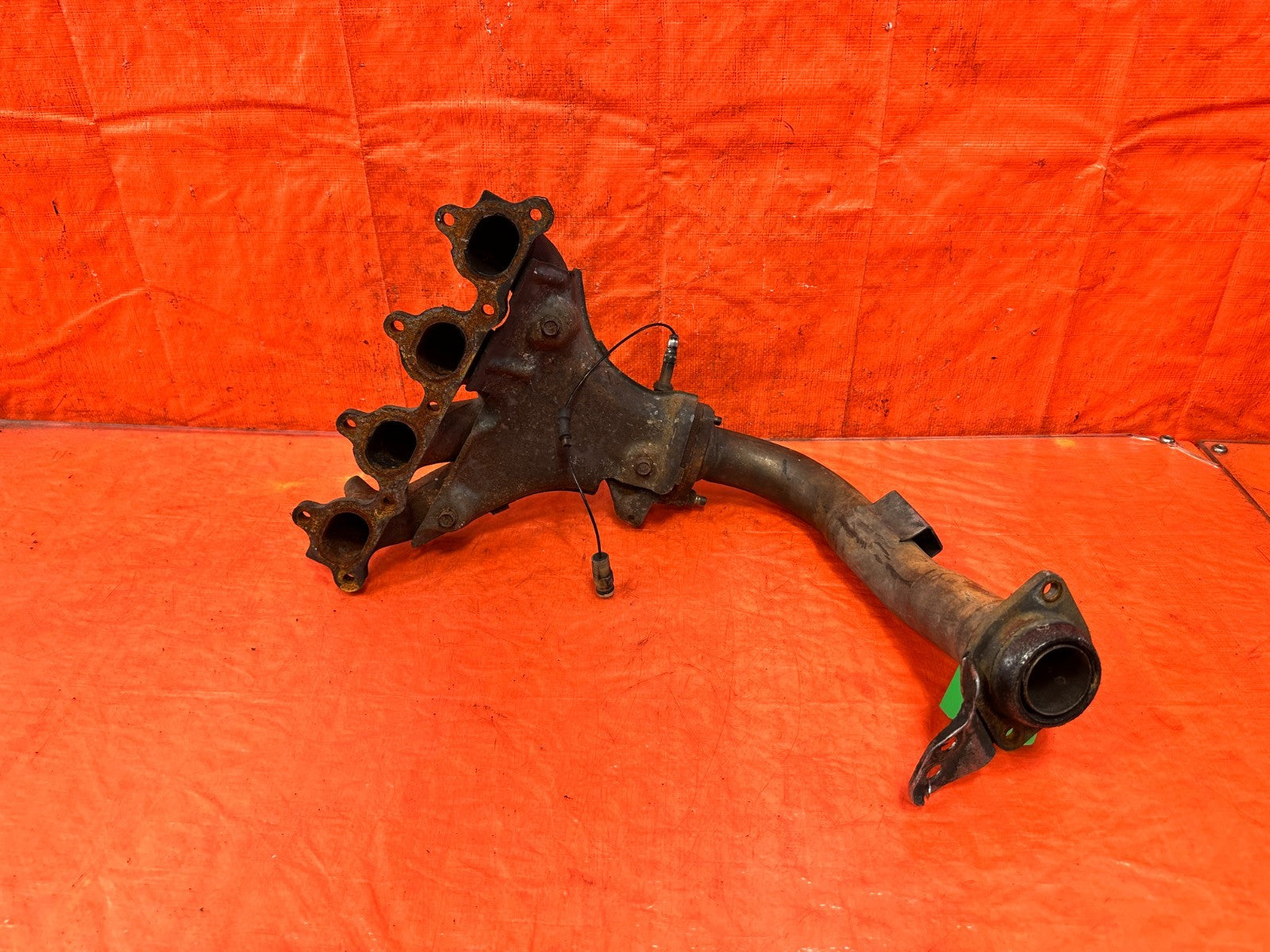 90 91 HONDA CIVIC HATCHBACK   D15B2   SOHC   EXHAUST MANIFOLD   OEM 3172
