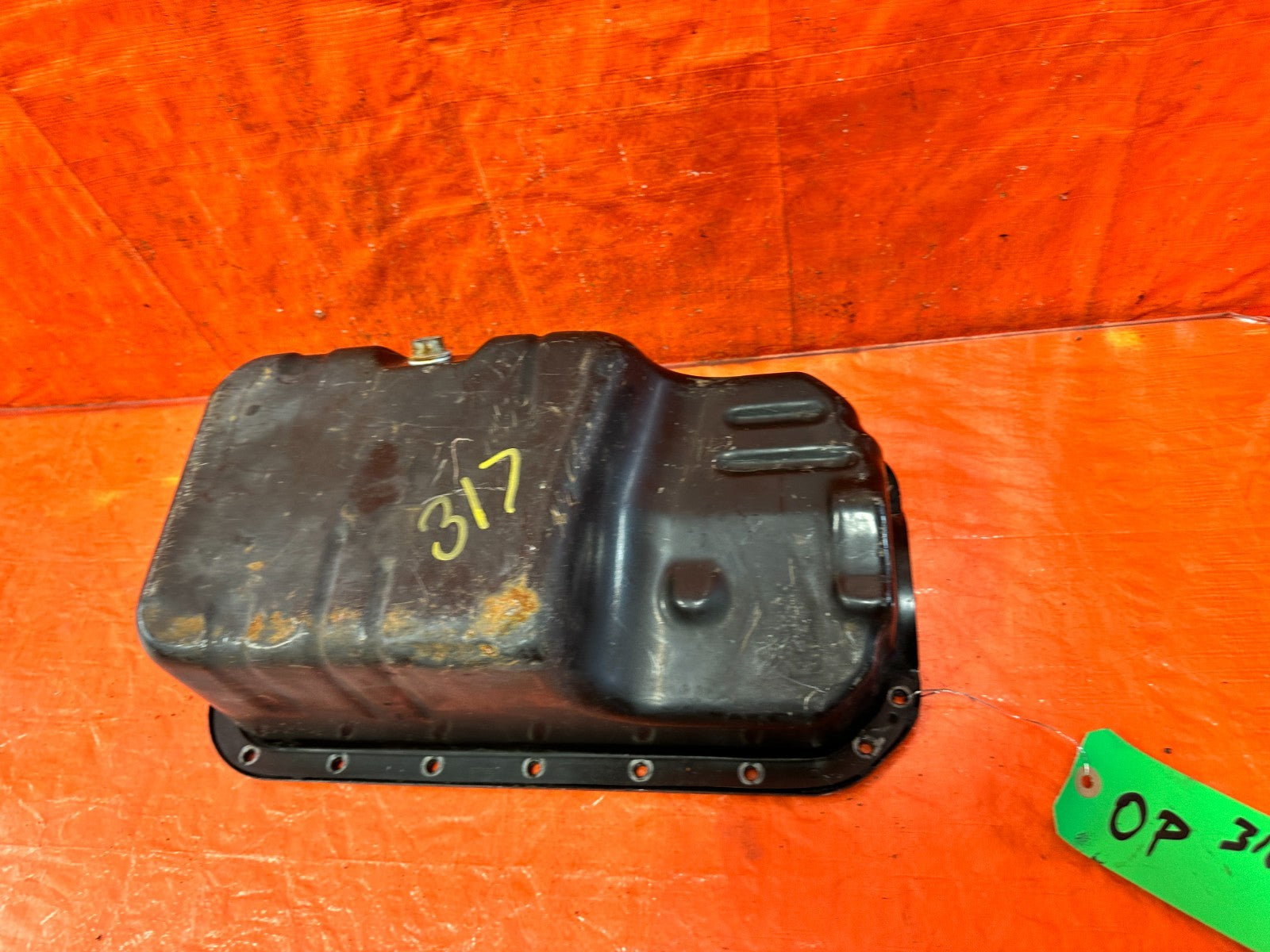 90 91 HONDA CIVIC HATCHBACK   D15B2 SOHC METAL CAST   OIL PAN ASSEMBLY   OEM 3173