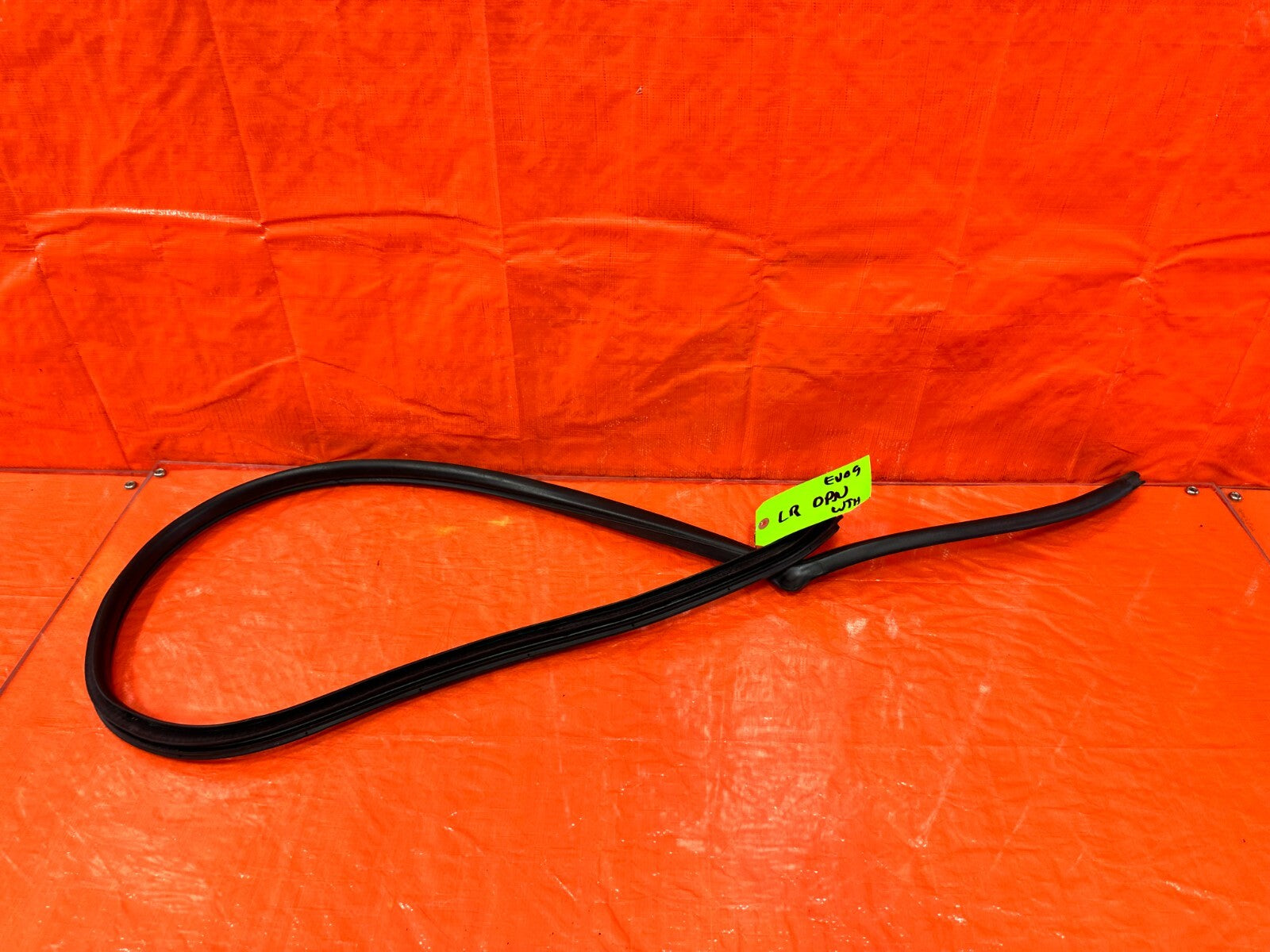 03 06 LANCER EVOLUTION VIII 8 EVO IX 9   LEFT REAR DOOR TO CHASSIS OPEN TRIM10