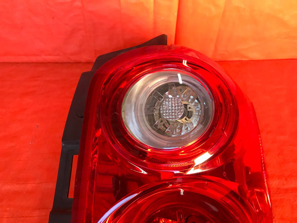 OEM 2013 2014 2015 CHEVROLET EQUINOX PASSENGER RIGHT TAIL LIGHT LAMP 13 14 15 2