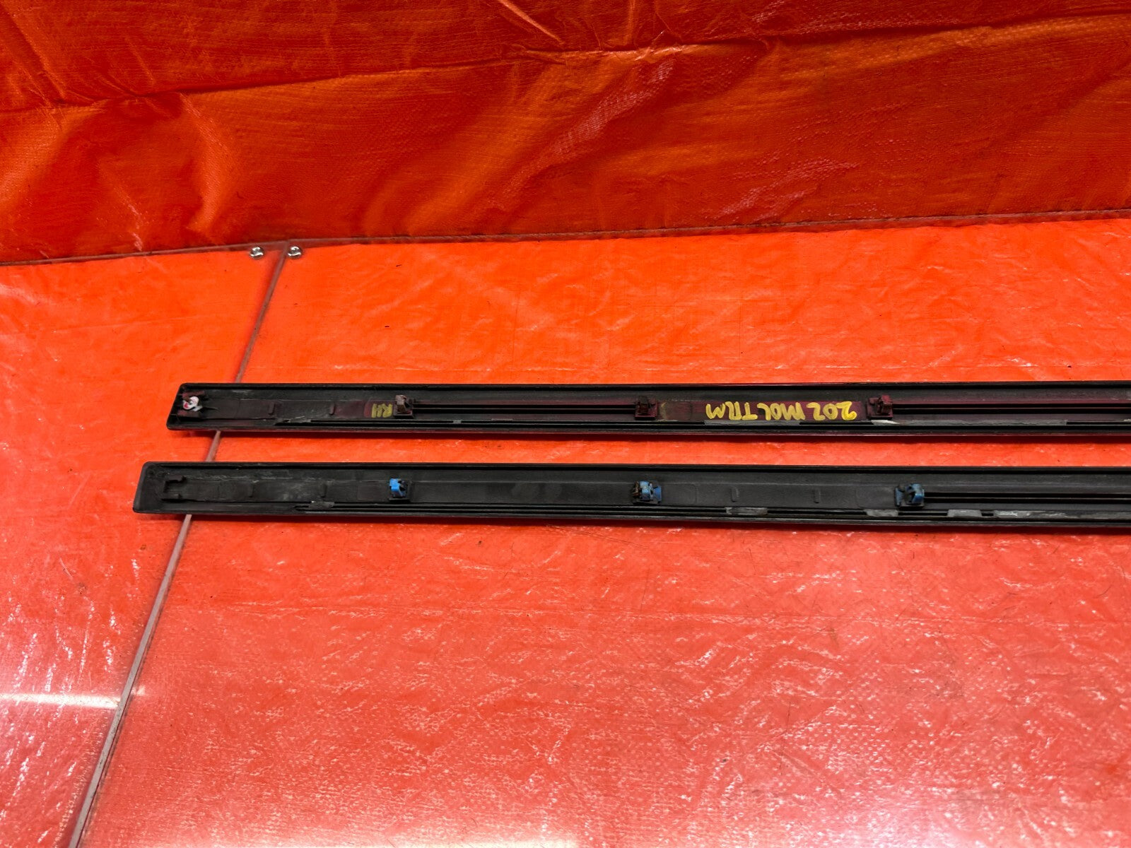 96 00 HONDA CIVIC COUPE & HATCH DOOR MOLDING IMPACT STRIP   LEFT & RIGHT OEM 20213