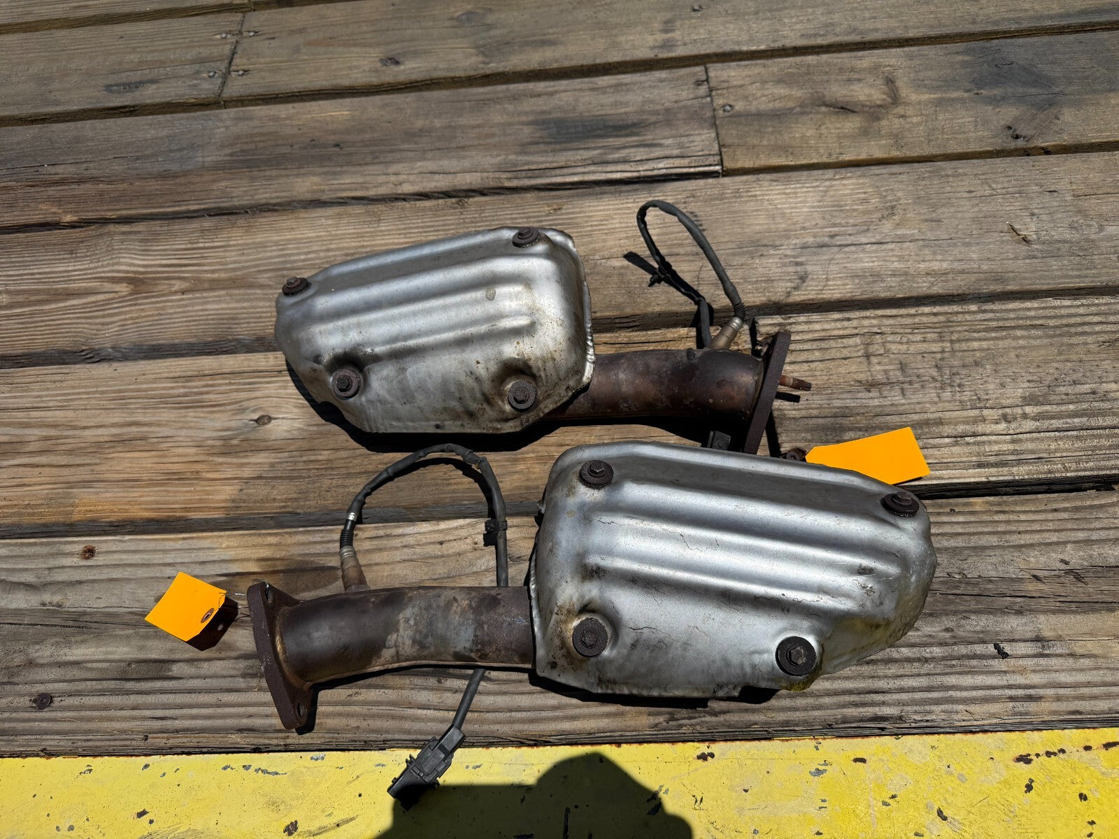 03 07 INFINITI G35 COUPE   VQ35DE LEFT RIGHT EXHAUST MANIFOLD MANIFOLDS OEM 2989