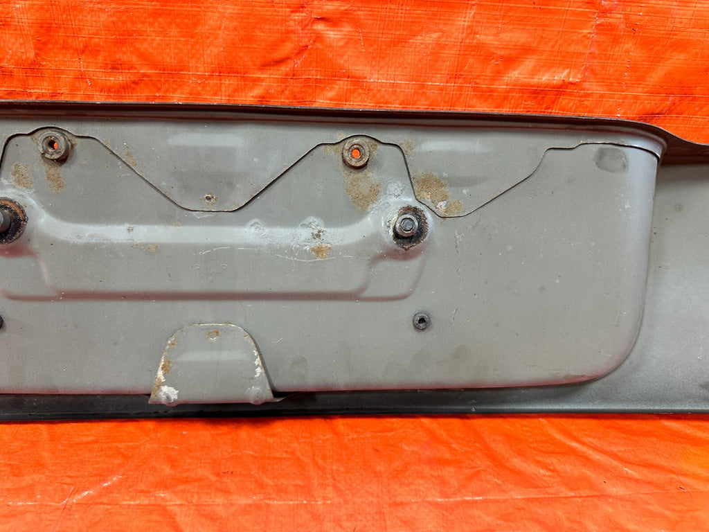 HONDA DEL SOL REAR TRUNK TAIL LIGHT TRIM SKIRT FINISH PANEL LICENSE PLATE #29411