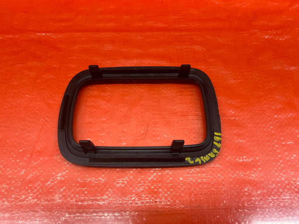 01 02 HONDA ACCORD SEDAN CENTER CONSOLE SHIFTER BEZEL TRIM SURROUND PLASTIC #1677