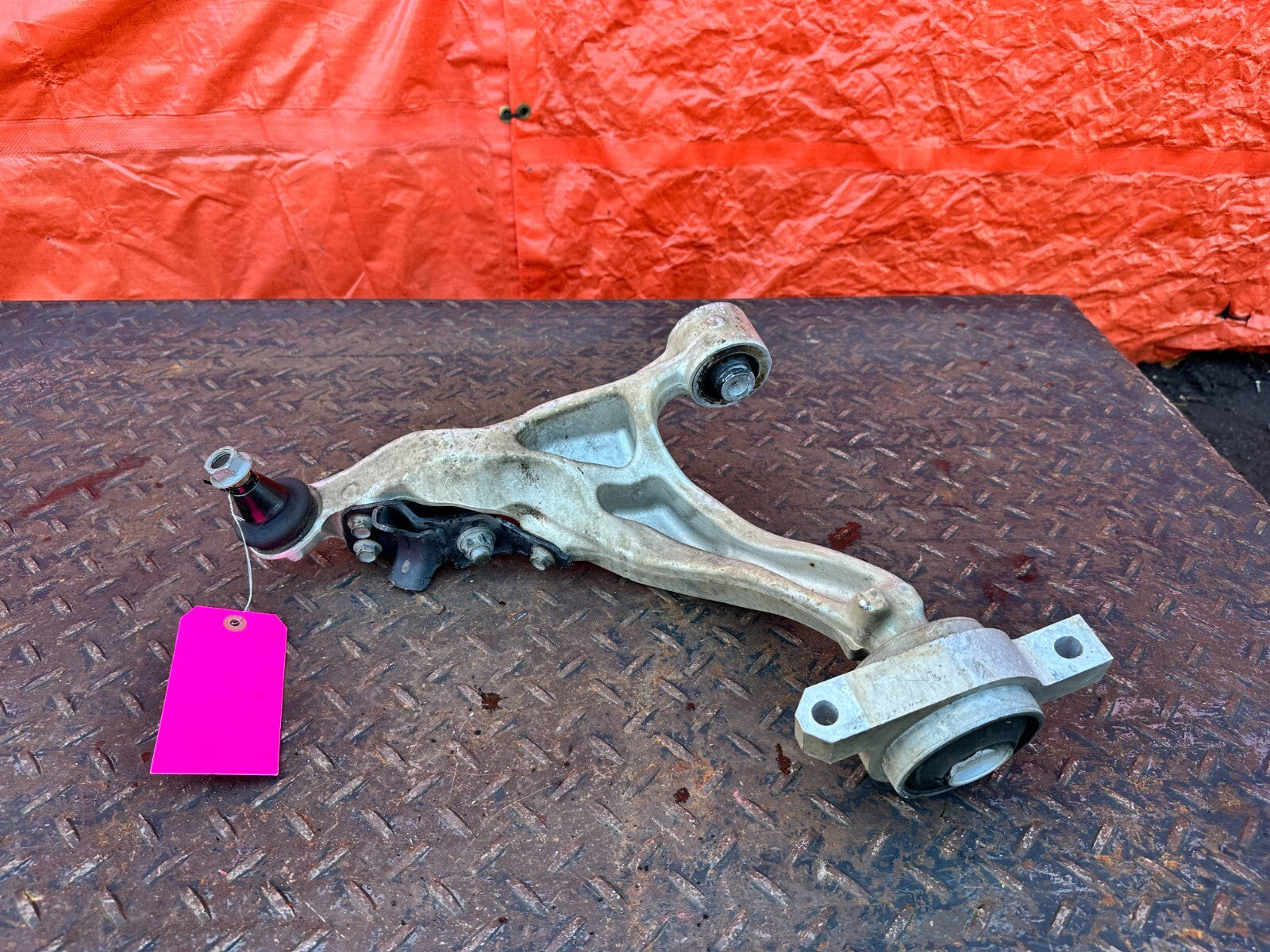 08 15 INFINITI G37 Q60   RWD ONLY   PASSENGER RIGHT FRONT LOWER CONTRO LARM 2788