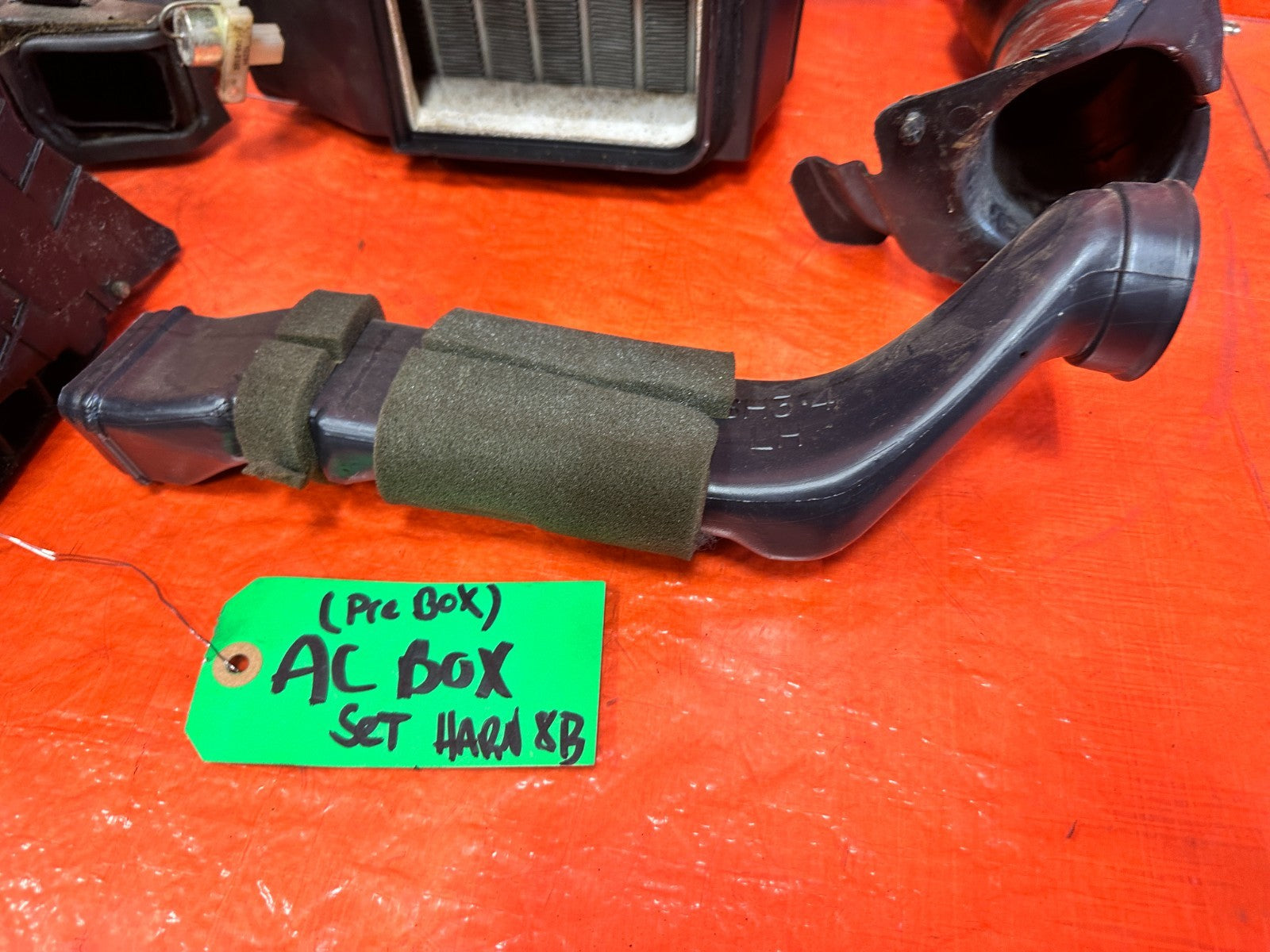 90 91 HONDA CIVIC HATCHBACK   UNDER THE DASHBOARD AC BOXES BLOWER EVAPARATOR3