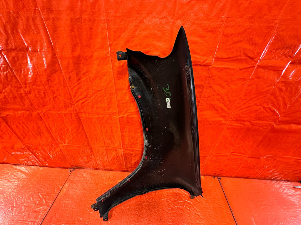 97 01 HONDA CR V CRV   PASSENGER RIGHT FRONT   FENDER W/ TRIM   OEM 3009