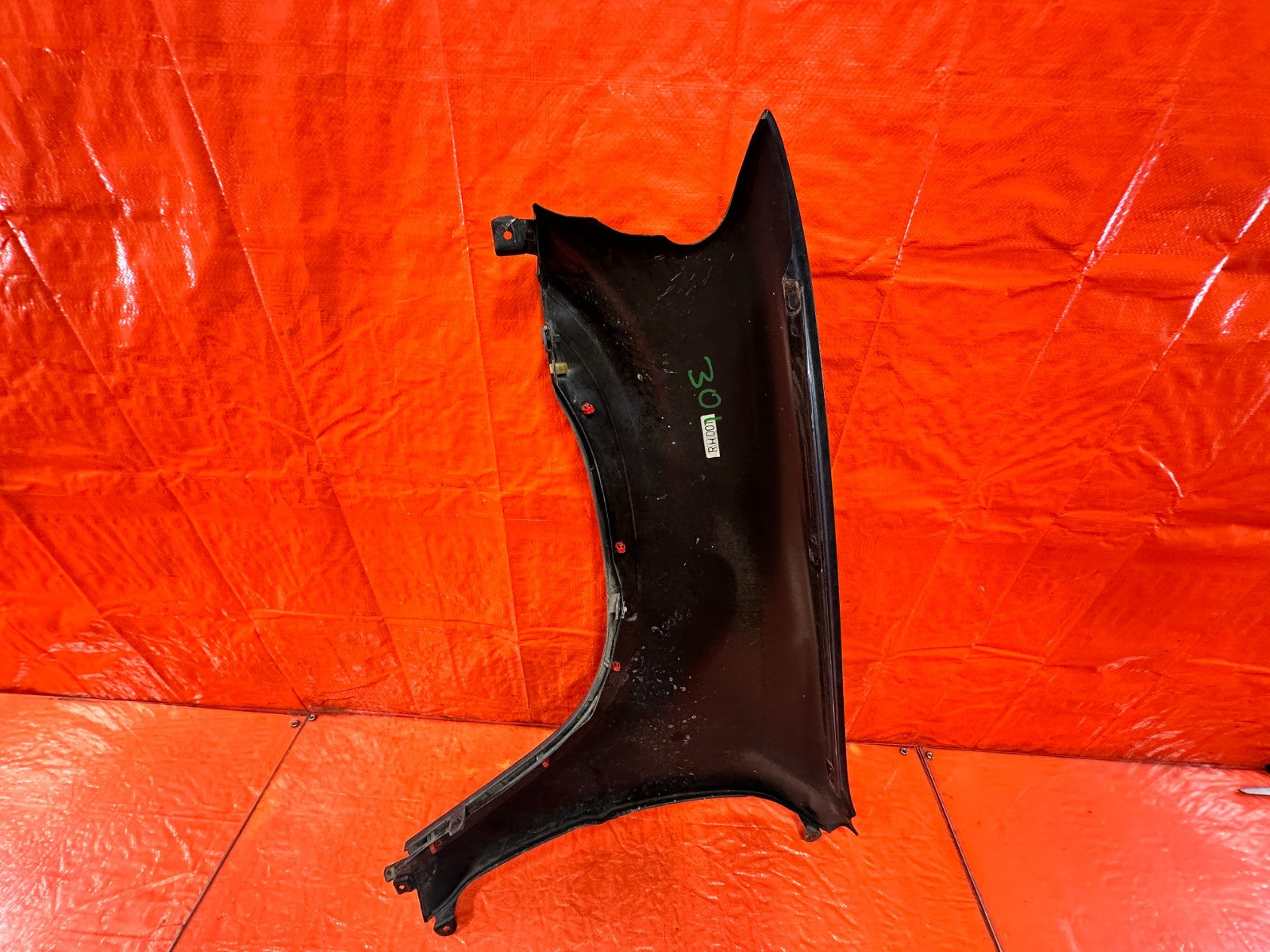 97 01 HONDA CR V CRV   PASSENGER RIGHT FRONT   FENDER W/ TRIM   OEM 3009