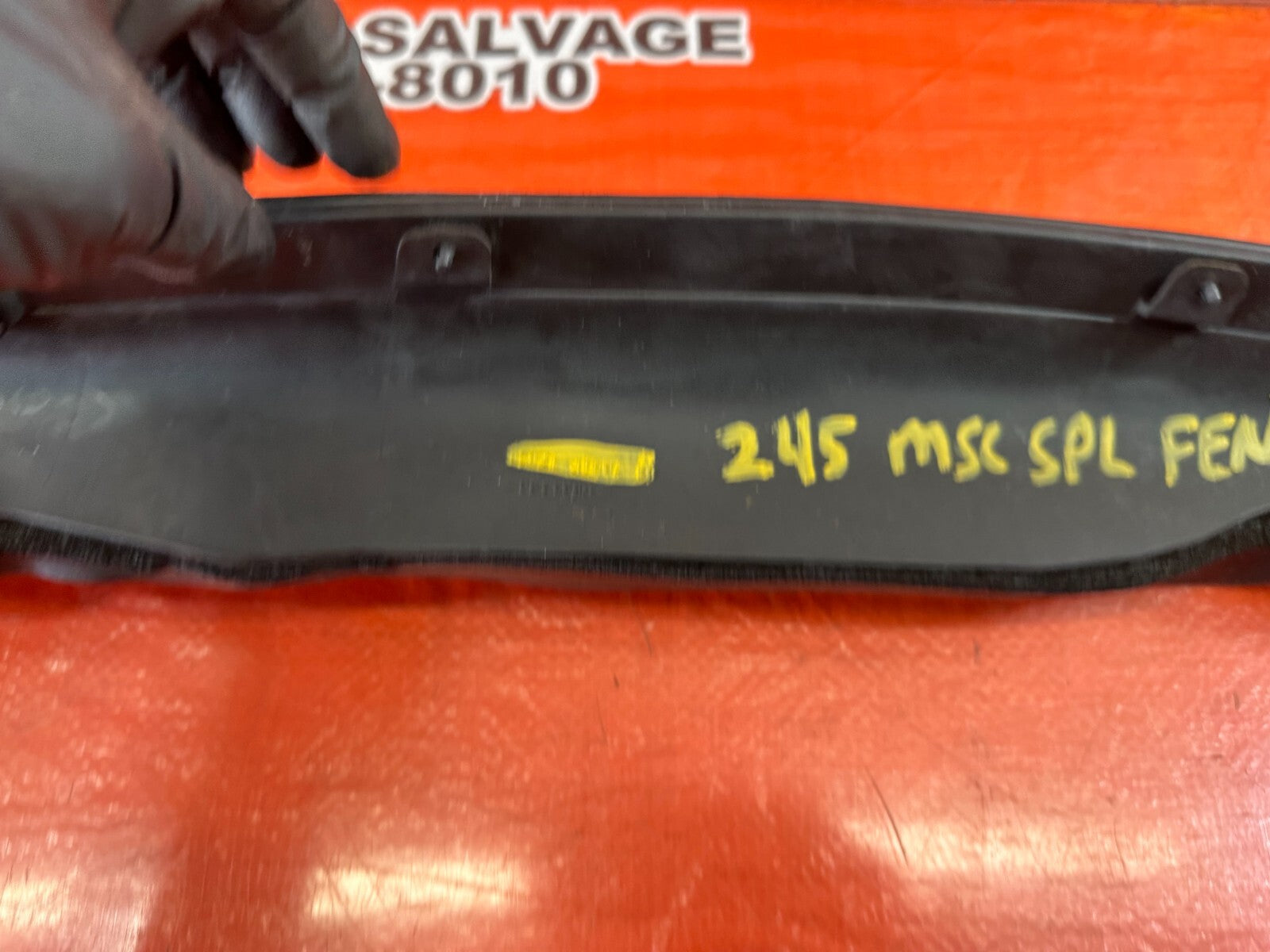 08 15 INFINITI G37 & Q60 COUPE DRIVER LEFT FRONT   FENDER SEAL TRIM GASKET #24512