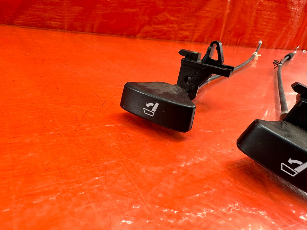 07 11 HONDA CIVIC SI SEDAN   LEFT & RIGHT REAR SEAT RELEASE PULL CABLES OEM #2039