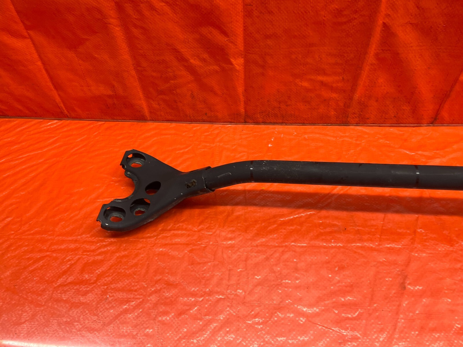 09 14 ACURA TSX 2.4L   FRONT STRUT SHOCK TOWER REINFORCEMENT BAR   OEM #1687