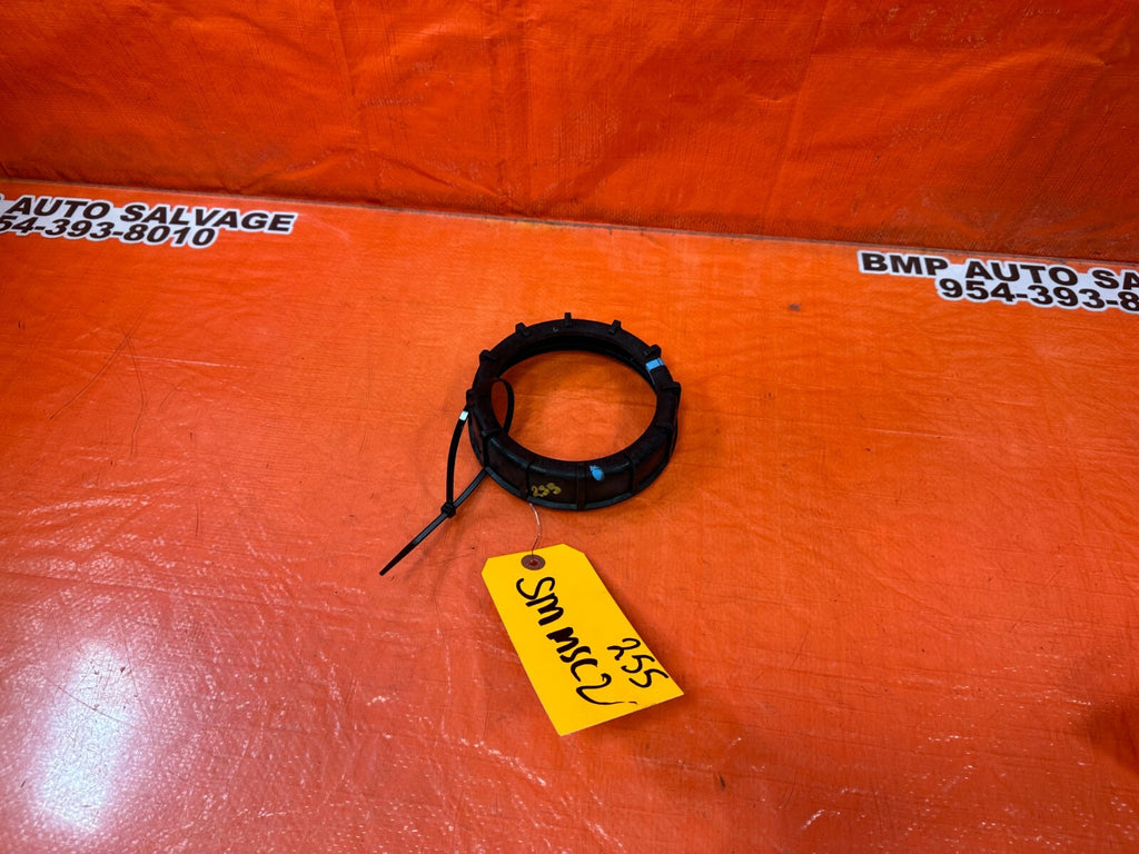 04 08 ACURA TSX   FUEL PUMP TO GAS TANK TIE DOWN PLASTIC FASTENER   OEM #2550